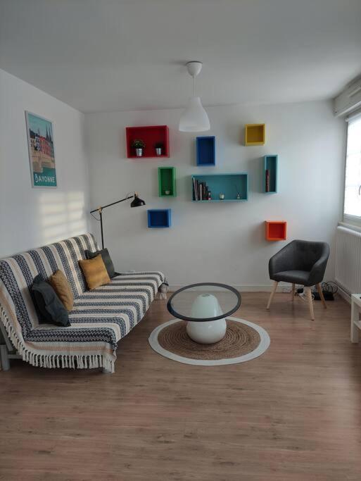 Bayonne Appartement 3 Etoiles A 5 Min De La Gare บาย็อนน์ ภายนอก รูปภาพ